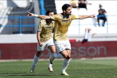 «Αγκαλιά» με την άνοδο η Καλλιθέα μετά το πέρασμα από τη Νίκαια