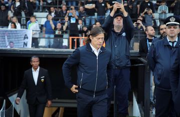 Δεν κλήθηκε σε απολογία ο Αλμέιδα για όσα έγιναν στην Τούμπα