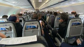 Πράσινη «μαγεία» ταξιδεύει στην Κωνσταντινούπολη: Τα συνθήματα των οπαδών μέσα από το αεροπλάνο (vid)