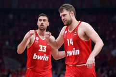 Το Sportal στη Μαδρίτη: Όλα τα τελευταία νέα του Ολυμπιακού πριν το ματς με τη Ρεάλ (vid)