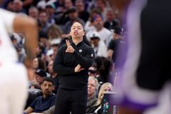 Ο Τάιρον Λου δεν το... κουνάει από τους Κλίπερς - Νέο συμβόλαιο, πολυετή συνεργασία και πολλά εκατομμύρια!