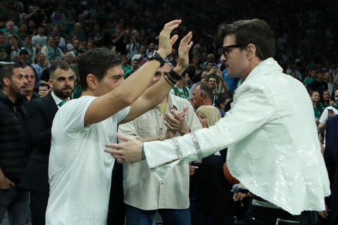 Ο Γιαννακόπουλος ζήτησε νέο τραγούδι από τον Νίνο - Οι τίτλοι που πρότεινε και που θα το αφιερώσει (vid)