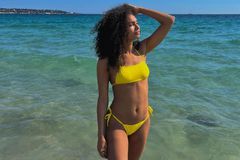 H πανέμορφη αδελφή του Ουεμπανιαμά που εντυπωσιάζει όσο ο Βικτόρ (vids)