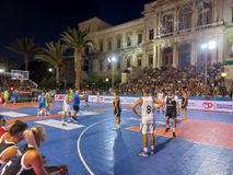 Γεμάτο λάμψη το Celebrity Game του Stoiximan AegeanBall Festival στη Σύρο