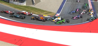 Εγκατάλειψη για τον Φερστάπεν στο GP της Αυστρίας - Ο Αντονέλι έπεσε πάνω του (vid)