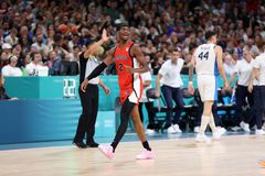 O Σάι Γκίλτζιους-Αλεξάντερ προσπαθεί στο Παρίσι να καταφέρει αυτό που δεν έκανε η μητέρα του στην Βαρκελώνη (vids)