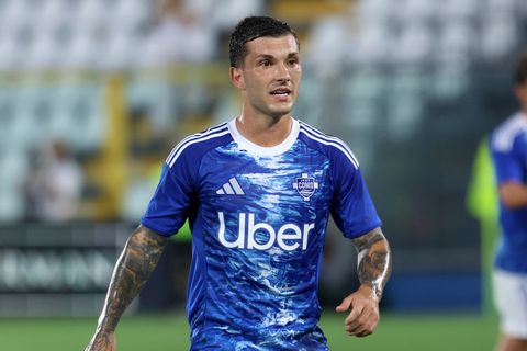 «Στο 10 εκατ. ευρώ ανέβηκε ο Ολυμπιακός για τον Στρεφέτσα»