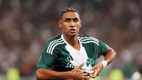 Η πανέξυπνη κίνηση του Τετέ στο γκολ πρόκρισης που κράτησε τον Παναθηναϊκό με 11 παίκτες κόντρα στη Λανς (vid)