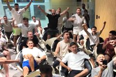 Ο... πανηγυρισμός των παικτών της Καϊράτ επειδή κληρώθηκαν με τη Ρεάλ Μαδρίτης (vid)