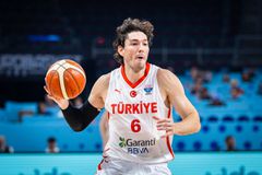 Τρομεροί  Οσμάν και Σενγκούν οδήγησαν την Τουρκία στο 2/2!