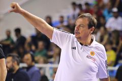 Αταμάν: «Ο Ολυμπιακός παίζει διαφορετικό μπάσκετ από εμάς»