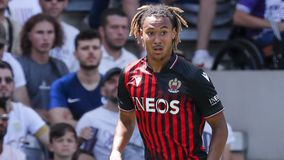 Eκτός κινδύνου ο Μπέκα-Μπέκα, τον κατέβασαν από την γέφυρα που απειλούσε να πηδήξει (vid)