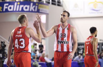 Μιλουτίνοφ: «Χαρούμενος που επέστρεψα, κάναμε φοβερό παιχνίδι»