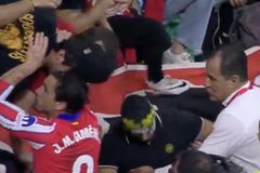 Διακοπή περίπου δέκα λεπτών στο ντέρμπι της Μαδρίτης μετά από ρίψη αντικειμένου των οπαδών της Ατλέτικο