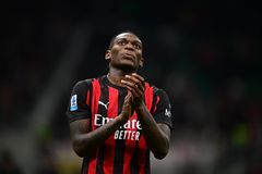 Θρύλος της Μίλαν ανησυχεί για τον Ραφαέλ Λεάο