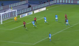 Με δύο απίθανες κεφαλιές του Ζιρού σε 9' η Μίλαν προηγήθηκε 2-0 της Νάπολι