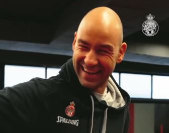 Τα «γαλλικά» του Σπανούλη στο ΣΕΦ (vid)