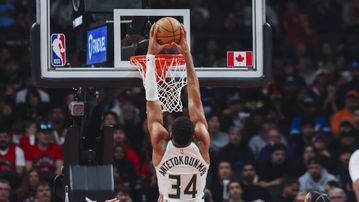 Τα highlights της απίστευτης εμφάνισης του Γιάννη Αντετοκούνμπο κόντρα στους Νικς (vid)