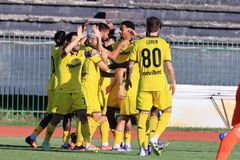 Με τρεις κεφαλιές ο Άρης «καθάρισε» το Αιγάλεω και έκανε το 3/3