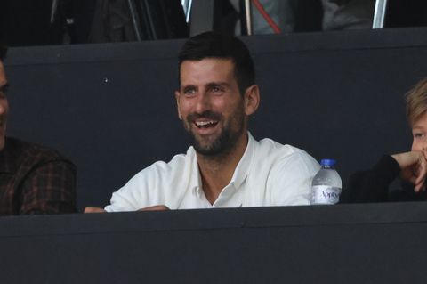 Στο ΣΕΦ ο Τζόκοβιτς, τραγούδησε συνθήματα του Ολυμπιακού (pics & vid)