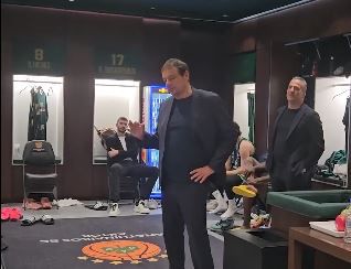 Η ομιλία του Έργκιν Άταμαν στα αποδυτήρια, μετά την νίκη του Παναθηναϊκού AKTOR επί της Μακάμπι και η... χαρά των παικτών (vid)