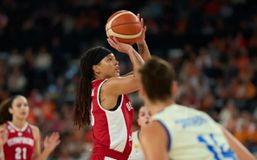 Βαριά ήττα για τον Ολυμπιακό από τη Βαλένθια στην Euroleague