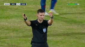 Ελληνικό ποδόσφαιρο το μεγαλείο σου: Εννιάλεπτη διακοπή λόγω βλάβης στο VAR! (vid)