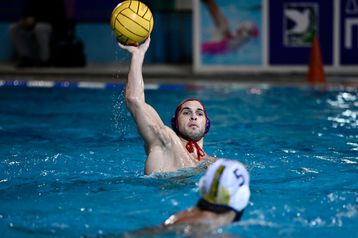 «Καθάρισε» στο δεύτερο μισό ο Ολυμπιακός - Άνετη η Βουλιαγμένη