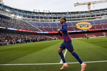 Γενέθλια με ανατροπή και προσωρινή πρωτιά για την Μπαρτσελόνα