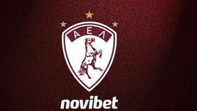 Έντονη διαμαρτυρία της ΑΕΛ Novibet για τη διαιτησία στον αγώνα με τον Άρη