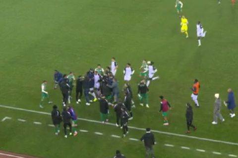 Χαμός στην Ελβετία: Παίκτες πιάστηκαν στα χέρια μετά το τελικό σφύριγμα του διαιτητή - Μάτωσε πρόεδρος