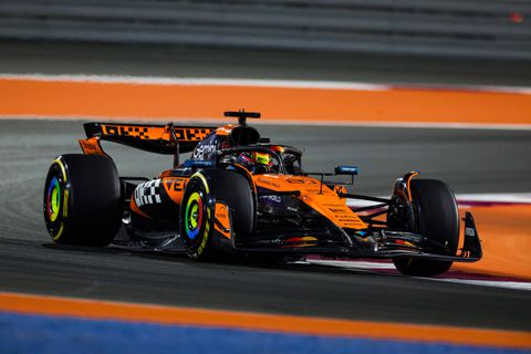 Ο Πιάστρι κατέκτησε την πολ ποζίσιον στο Κατάρ, κρατώντας ζωντανή τη μάχη του τίτλου