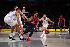 Χάουαρντ και Γκεντράιτις «σκότωσαν» την Ρεάλ Μαδρίτης