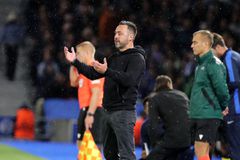 Η επική αντίδραση του Ντε Τσέρμπι όταν άκουσε ότι η Άρσεναλ έχασε από τη Γουέστ Χαμ (vid)