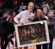 H Άλμπα Βερολίνου τίμησε τον Σίκμα (pic)