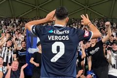 «Vergos again»: Αποθέωση στον Βέργο μετά το χατ-τρικ που πέτυχε (vid)