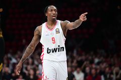 Παρελθόν από τον Ολυμπιακό ο Σέιμπεν Λι