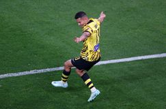 Το «let’s dance» του Πινέδα