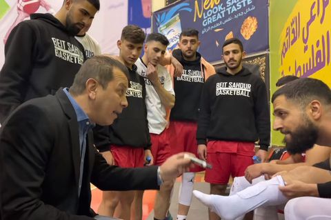 Ο Γιάννης Διαμαντάκος προπονητής της εθνικής ομάδας της Παλαιστίνης