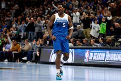 Καταδίωξη στη Δύση: Οι Τίμπεργουλβς νίκησαν τους Θάντερ και ξαναπάτησαν την κορυφή