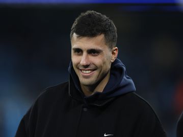 Ο Γκουαρδιόλα σκέφτεται να συμπεριλάβει τον Ρόδρι στα playoffs του Champions League