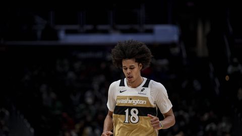 Άνετη νίκη για τους Ουίζαρντς κόντρα στους Μπακς