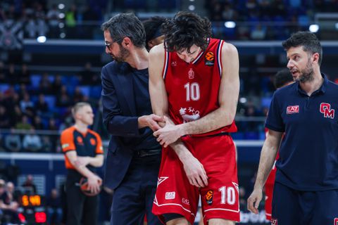 Συναγερμός στο Μιλάνο με Μπολμάρο – Αγωνία και μήνυμα Ποέτα: «Ανάψτε ένα κερί στην Παναγία»