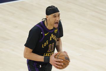 Η Σλοβενία θέλει να ενισχυθεί με συμπαίκτη του Ντόντσιτς στους Λέικερς