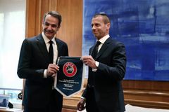 Τα «μπράβο» στους ανθρώπους του Ολυμπιακού