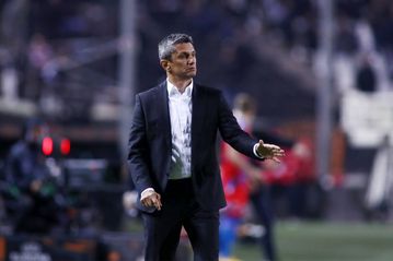 Επιμένουν οι Ρουμάνοι για Λουτσέσκου και Αλ Χιλάλ - «Συμβόλαιο πάνω από 3 εκατ. τον χρόνο δίνουν οι Άραβες»