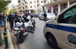 Υπουργοί και βουλευτές της ΝΔ ζητούν αυξήσεις για αστυνομικούς, πυροσβέστες και λιμενικούς