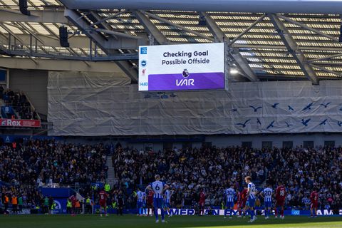 VAR τέλος; Οι φίλαθλοι της Premier League μίλησαν ξεκάθαρα