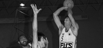 Το ελληνικό μπάσκετ «αποχαιρετά» τον «Αυτοκράτορα» Βασίλη Γκούμα