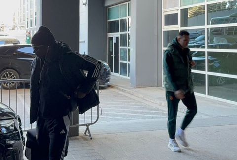 Η άφιξη του Παναθηναϊκού στο T-Center για το ντέρμπι με τον Ολυμπιακό - Το βίντεο του Sportal